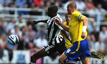 shola_ameobi_scores Same old Shola, always scoring.