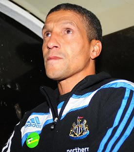 chris-hughton-dugout Hughton: Gagging for a real Outside-Right.