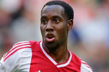 Vurnon Anita. Vurnon Anita.
