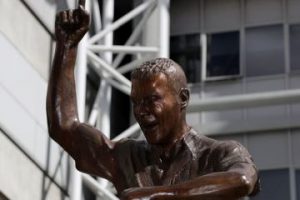 Alan Shearer statue